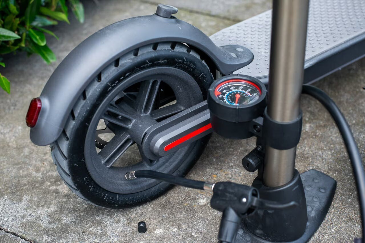 A guide to the right tire pressure for electric scooters | Wheelyshop