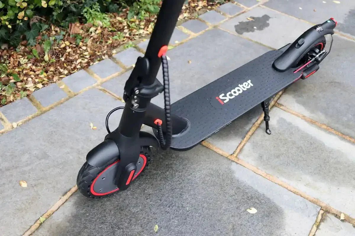 iScooter electric scooter – affordable performance for everyone 2025 | Wheelyshop
