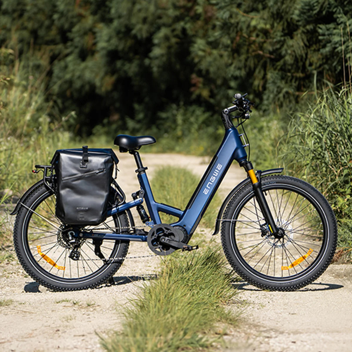 ENGWE E26 3.0 PRO fat-tyre e-bike seen from the side on a footpath