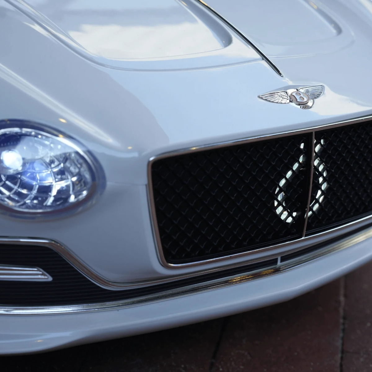 Kids' Electric Ride-On Car Bentley EXP 12 - Wheelyshop