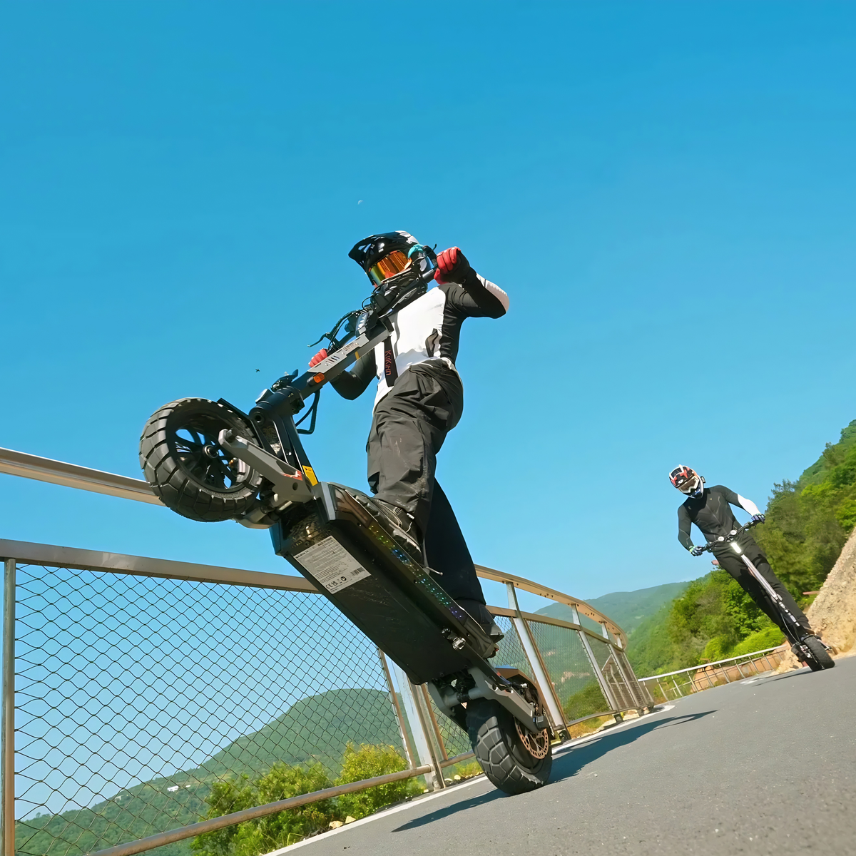 KuKirin T4 - Electric scooter - Wheelyshop