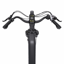 OneSport OT05 Max handlebar from above with display, brake levers, gear shifter and ergonomic grips