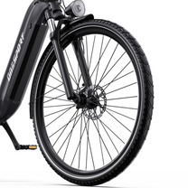 OneSport OT05 Max front wheel with disc brake, fork and mudguard from the side