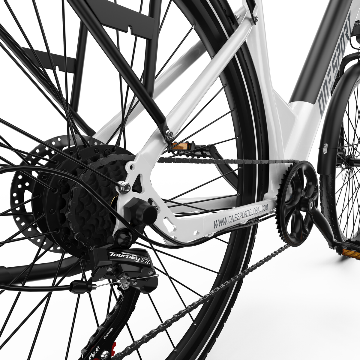 OneSport OT12 Pro, close-up of the rear wheel, cassette, rear derailleur and chain