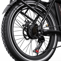 OneSport OT16 Pro rear wheel seen from the side with disc brake, cassette, chain and derailleur