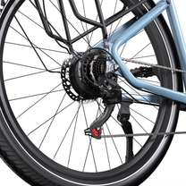 OneSport WT05, close-up of rear wheel hub with cassette, gear shifter, brake disc and rear rack