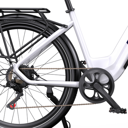 OneSport WT05, close-up of rear frame, rear rack, chain, cassette, chainring and pedal