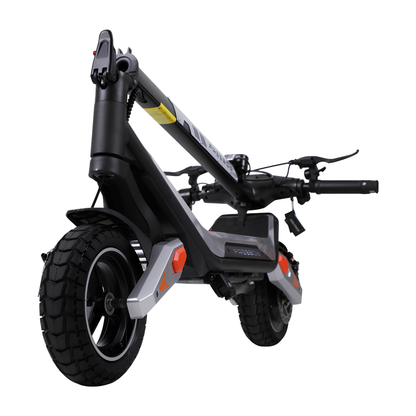 Wheely - J18 with folded stem, seen from the front at an angle with chunky tyres and handlebar