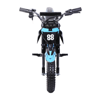Wheely - Y3 seen straight from the front with handlebars, three headlights, blue front fender with number 88, footpegs and a coarse-tread front tyre