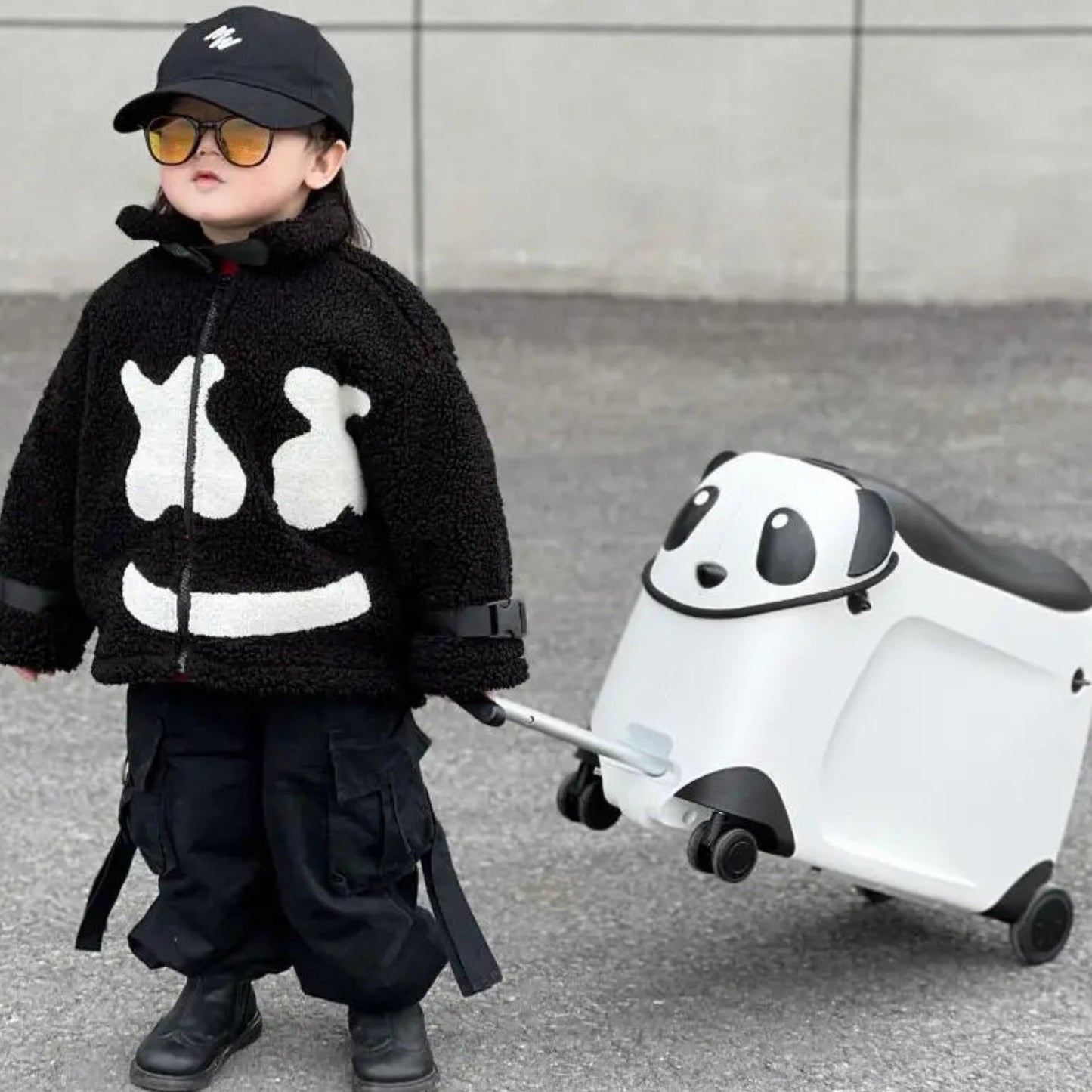 Ride-on suitcase for kids – Panda Edition - Ride-on suitcase - Wheelyshop