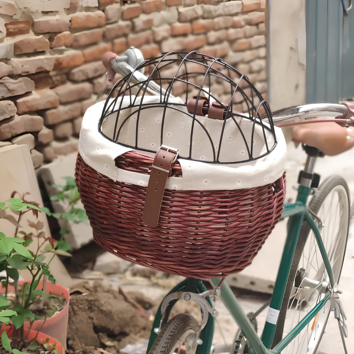 Pet bicycle basket Classic Edition in brown on a bicycle, side view