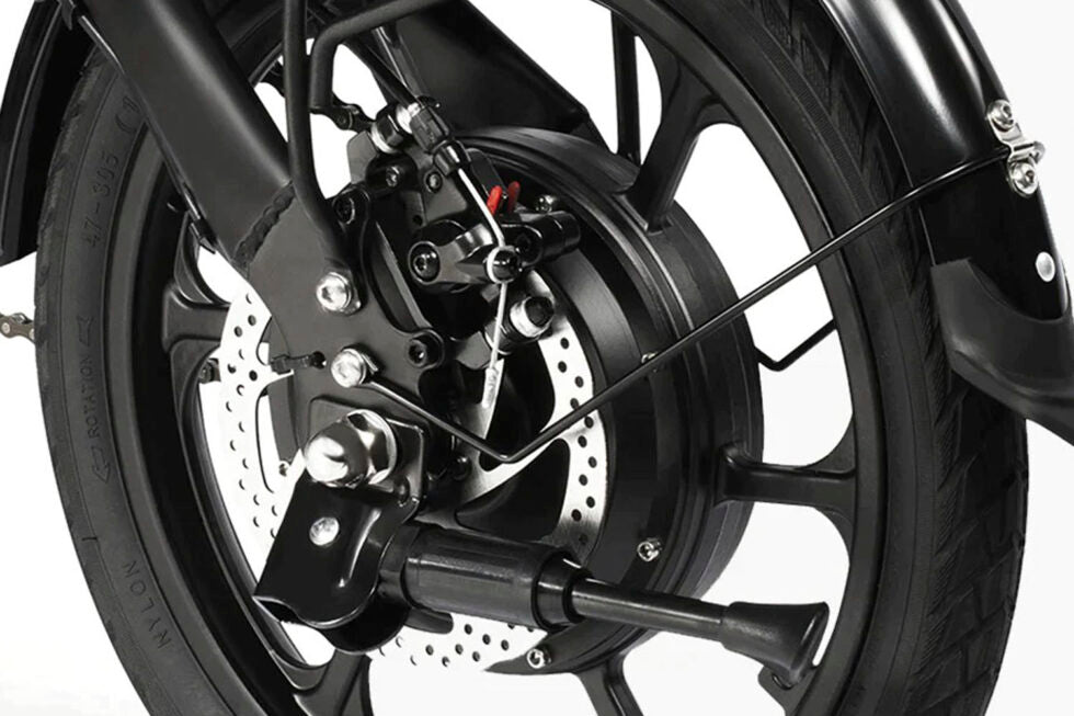 DYU A1F Pro rear wheel in close-up