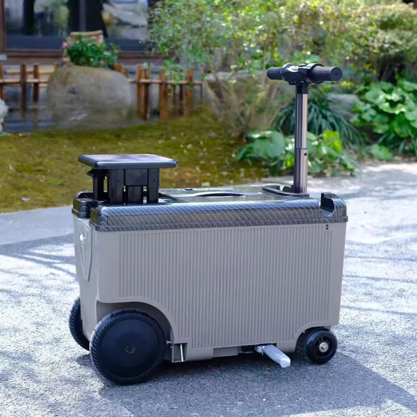 Electric ride-on suitcase – Titan Pro Edition - Ride-on suitcase - Wheelyshop