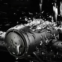 Electric horn 120 dB with water splashes