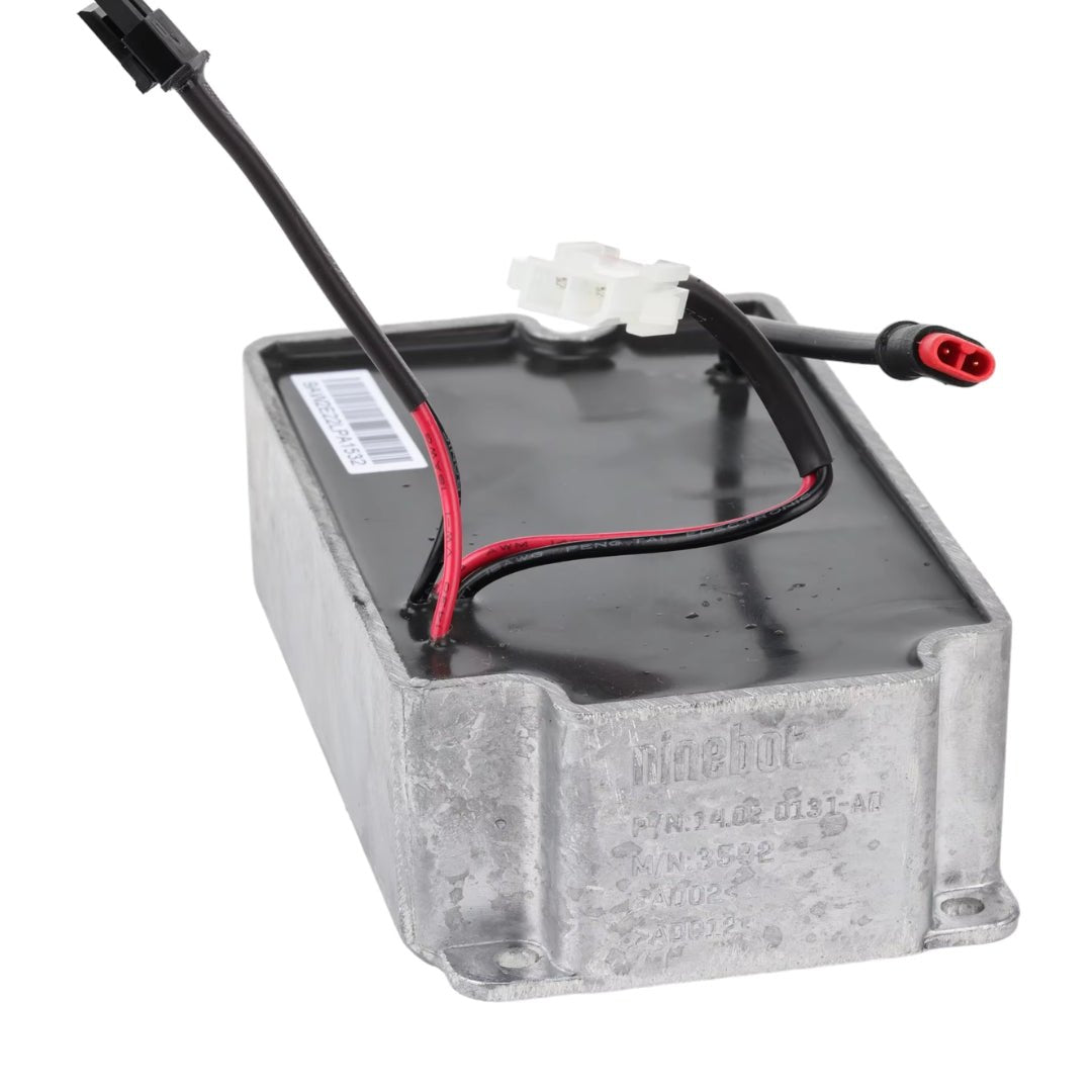 Inbyggd laddare Ninebot G2 - Reservdel - Wheelyshop