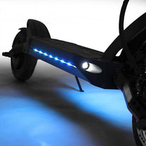 KAABO MANTIS 10 Plus electric scooter with lights on
