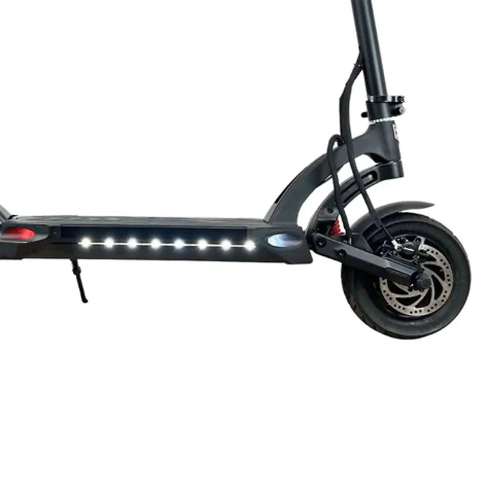 KAABO MANTIS 10 Plus electric scooter with lights on