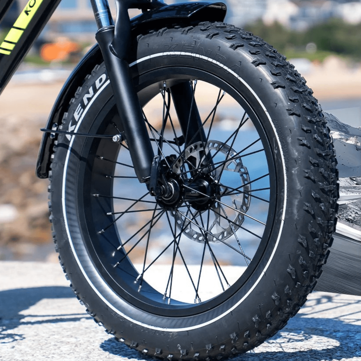 Close-up of the KOOLUX X8 tyre