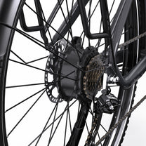 OneSport OT05 Pro gears and chain in black in close-up
