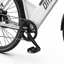 OneSport OT12 cranks and pedals in white