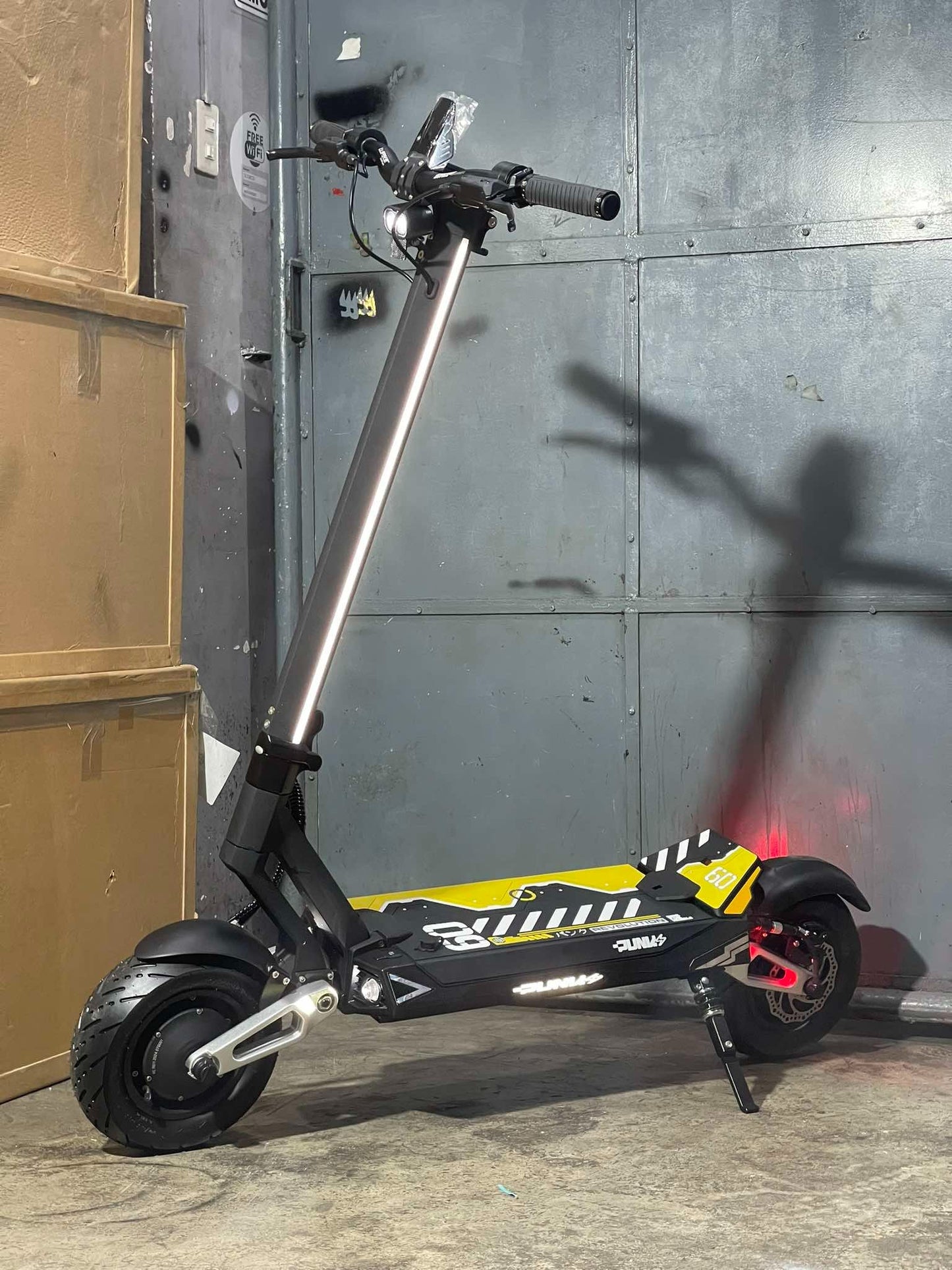 Punk Rebel - Elsparkcykel - Wheelyshop