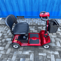 SEEDREAM S-02 mobility scooter, front three-quarter view in red
