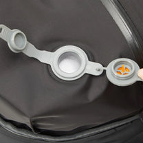 Vacuum compression valve on smart backpack Vacuum Edition