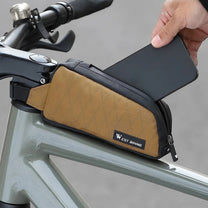 Smart top tube bag for e-bikes in use