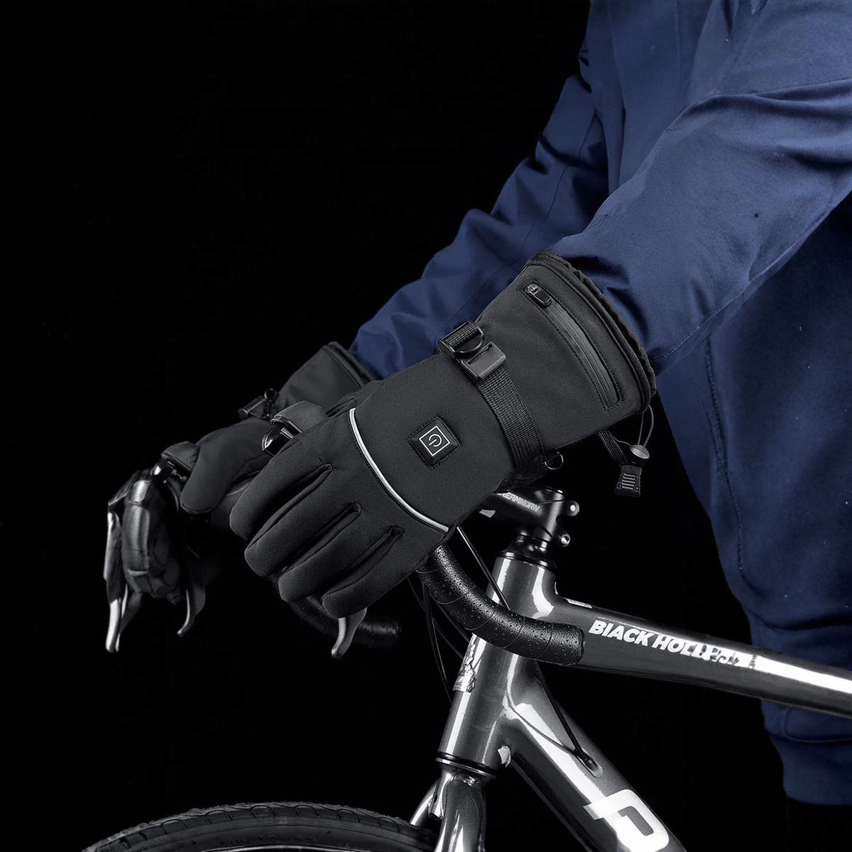 Smart electric heated gloves while riding