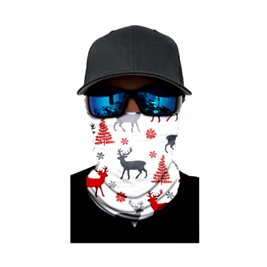 WindGuard Christmas Edition face mask with white pattern with reindeer, worn with a cap and sunglasses